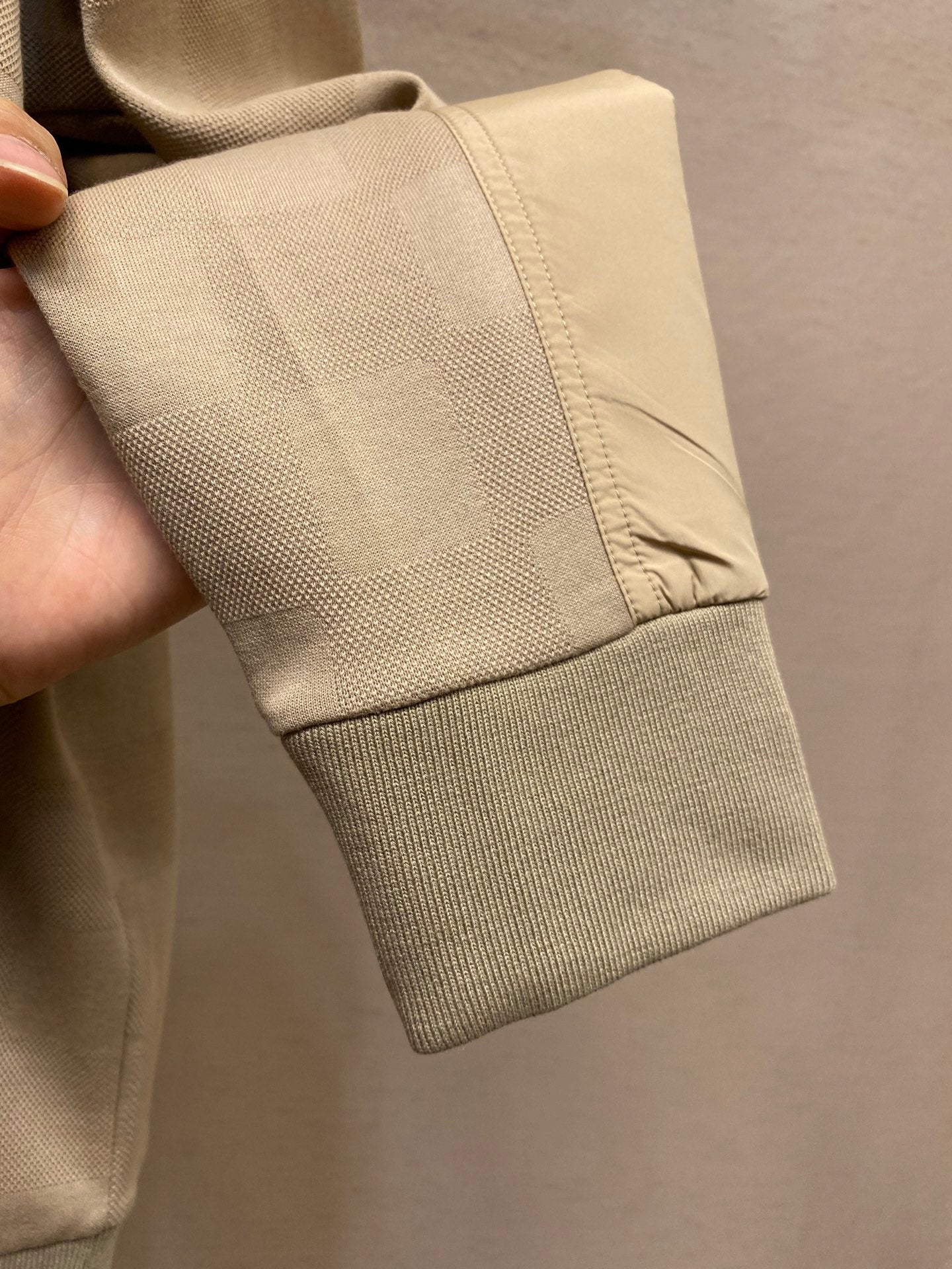 하이브리드 하프 집 (hybrid half zip)