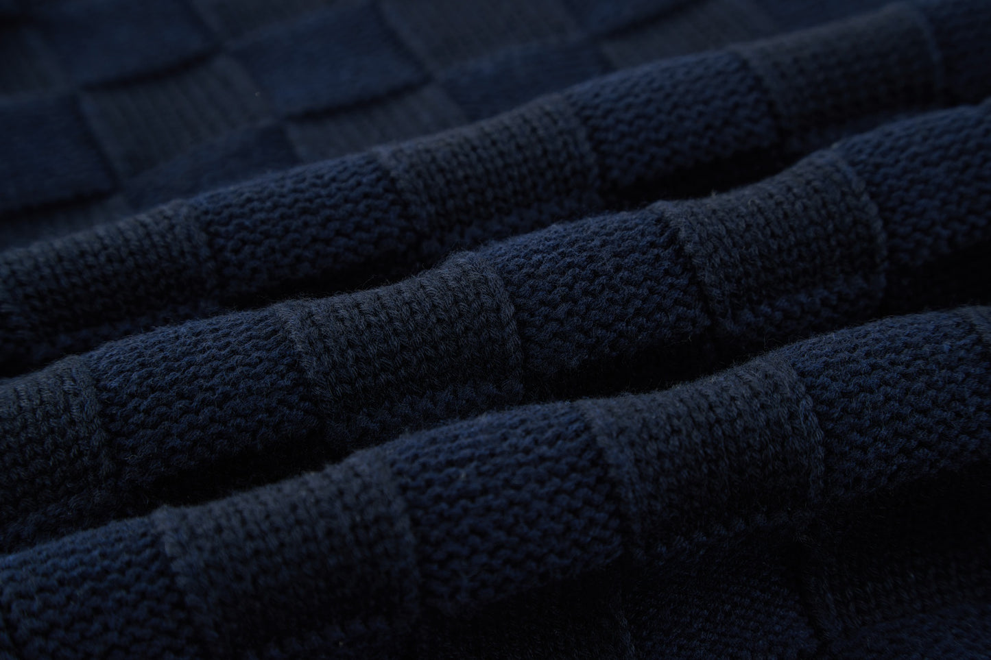 체크 집업 가디건 (Checked zip-up cardigan)