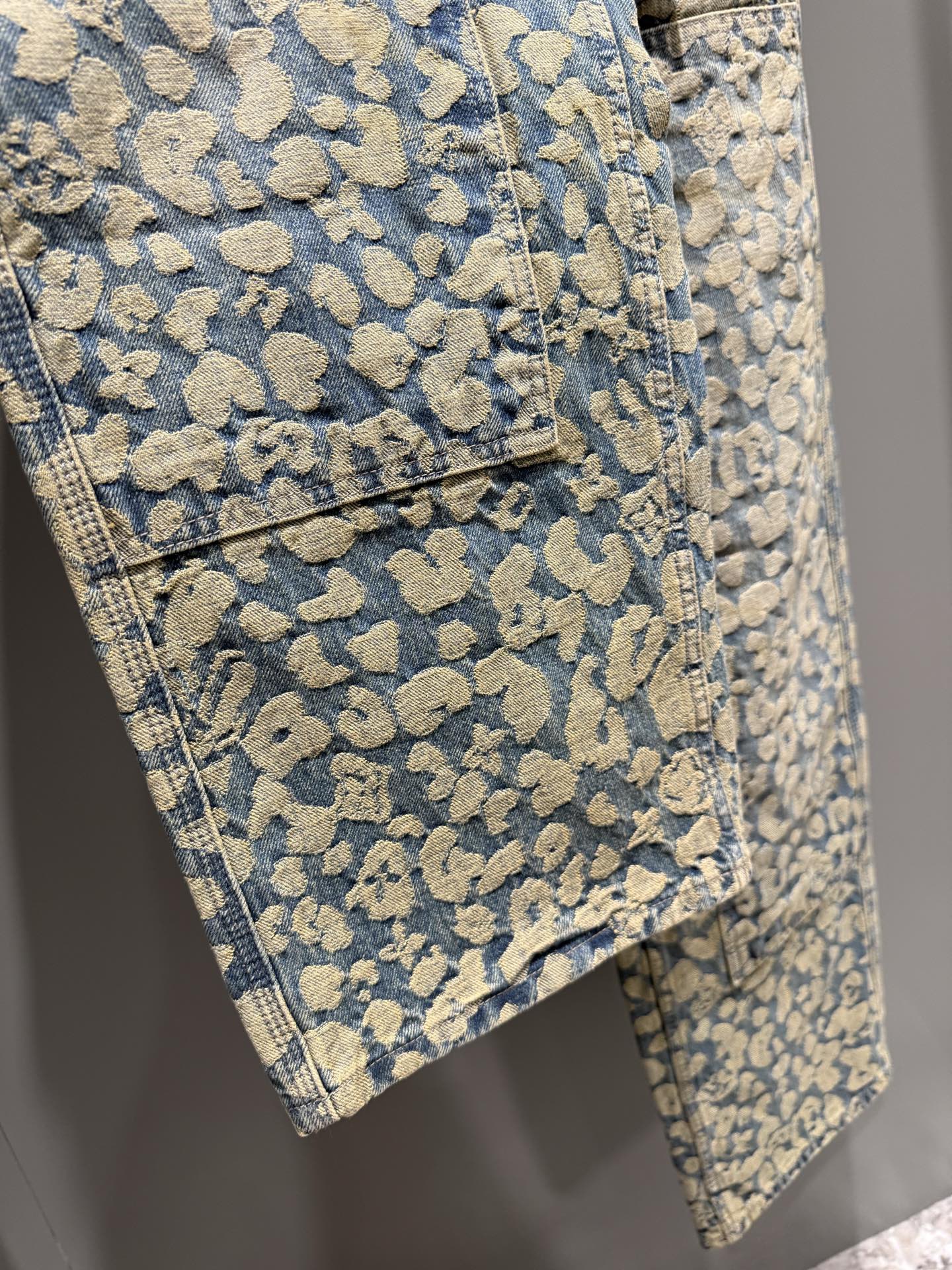 퍼렐 청바지 (pharrell jeans)