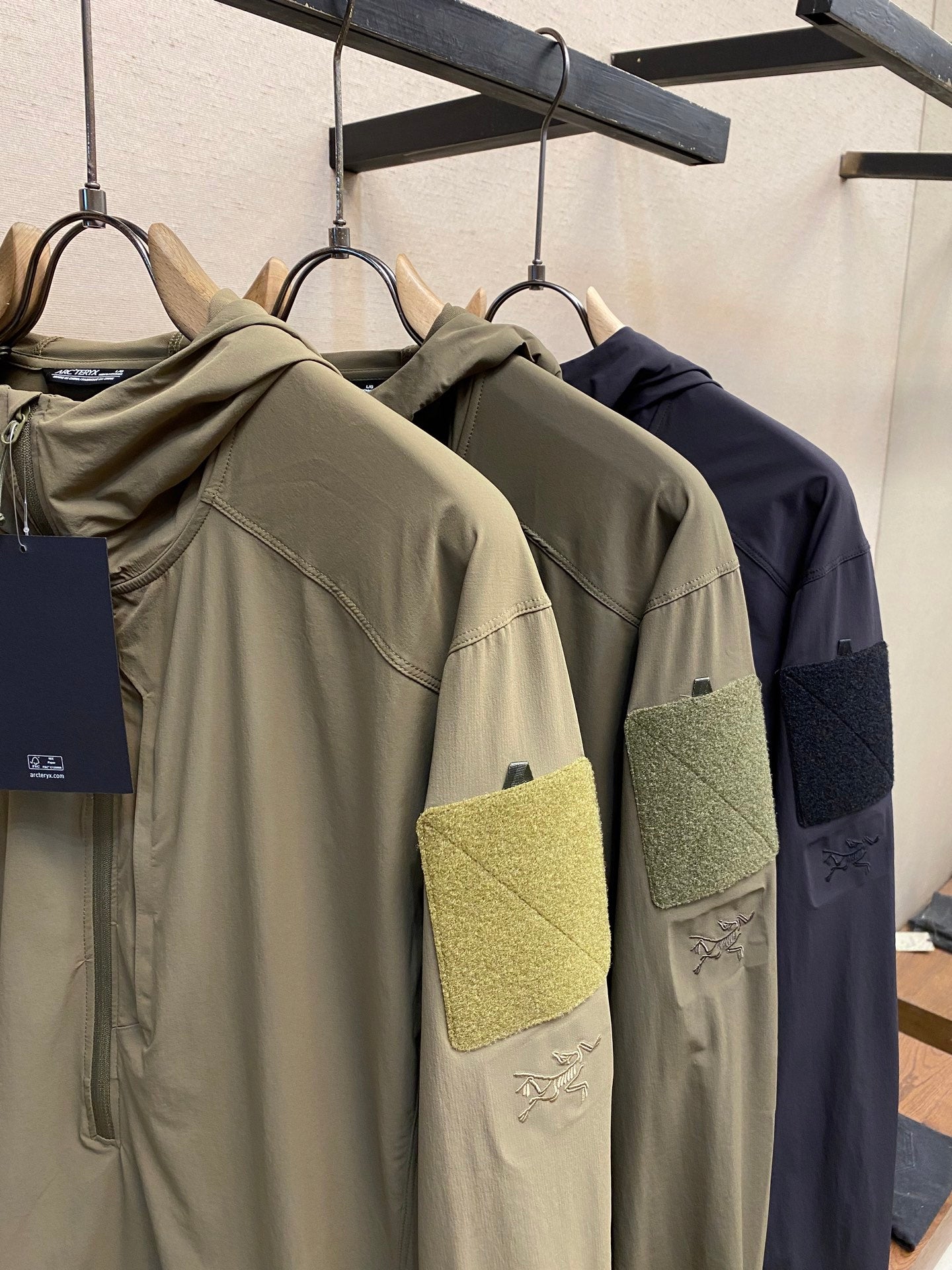 소프트쉘 아노락 (Softshell Anorak)