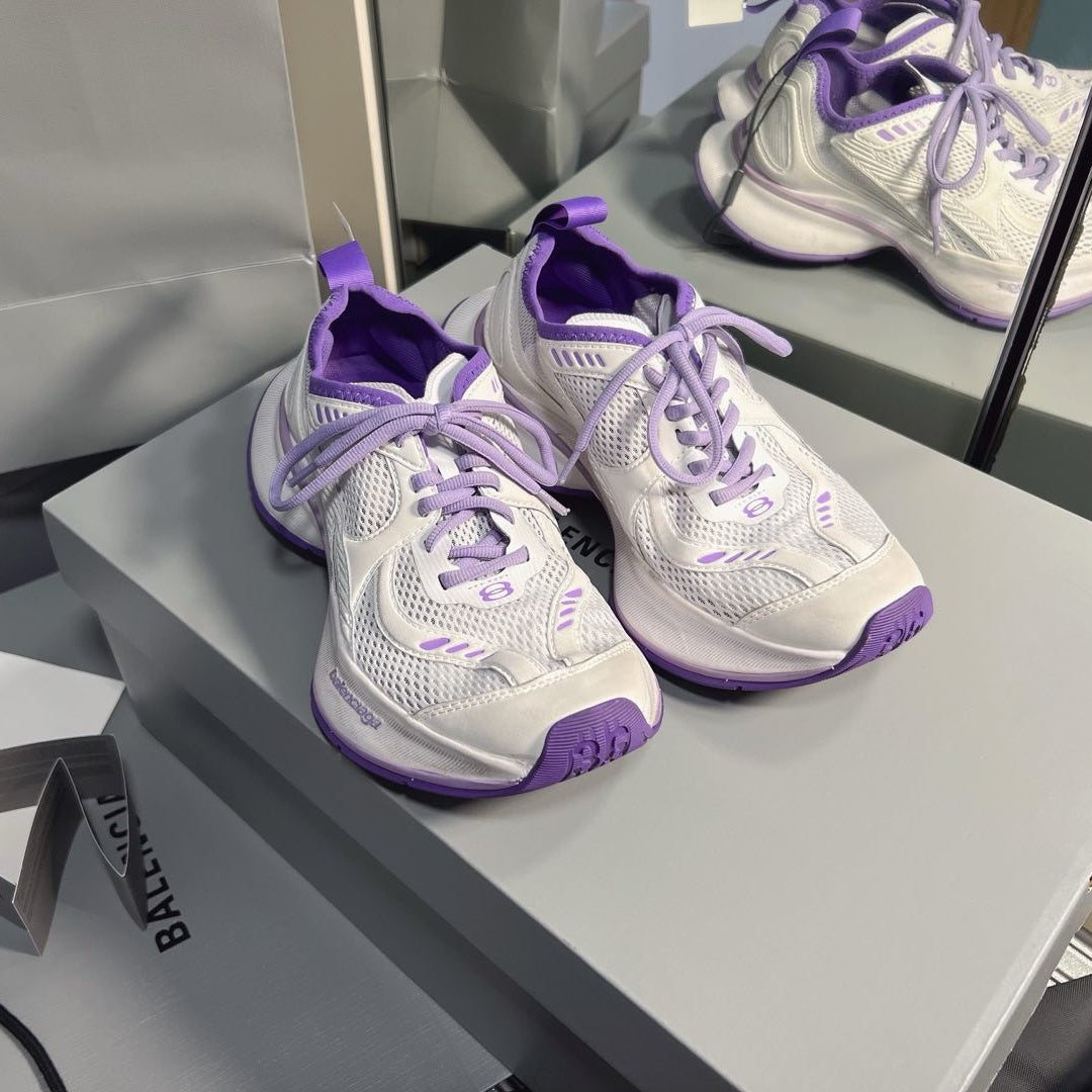 서킷스니커즈 (Circuit Sneakers)