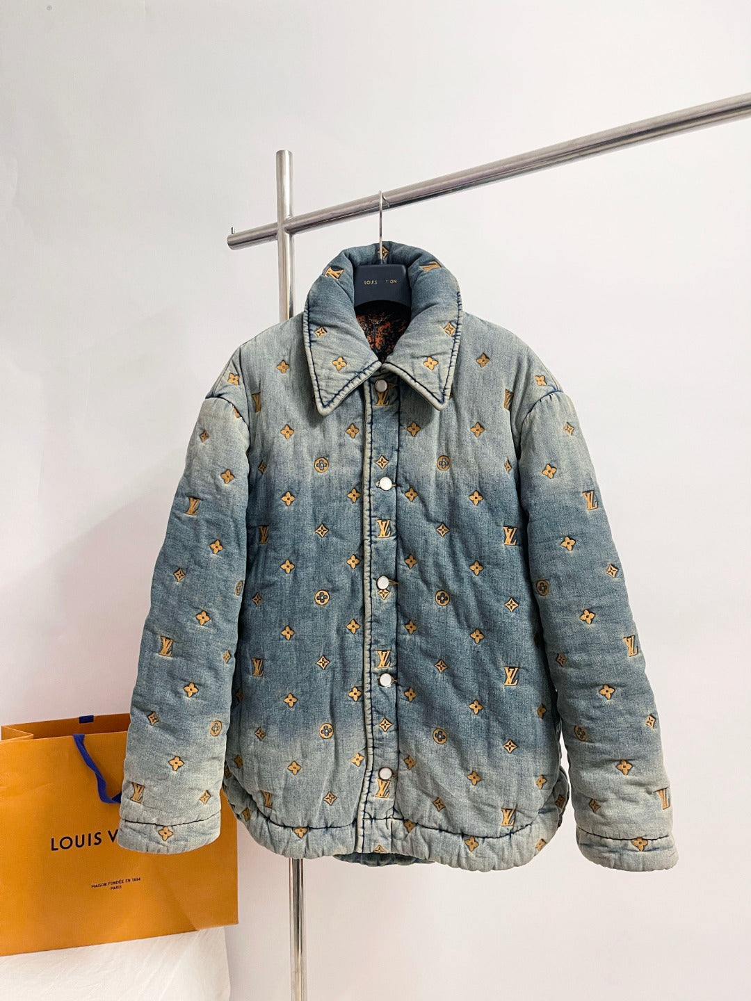 스트레스드 데님자켓 (stressed denim jacket) 남여공용