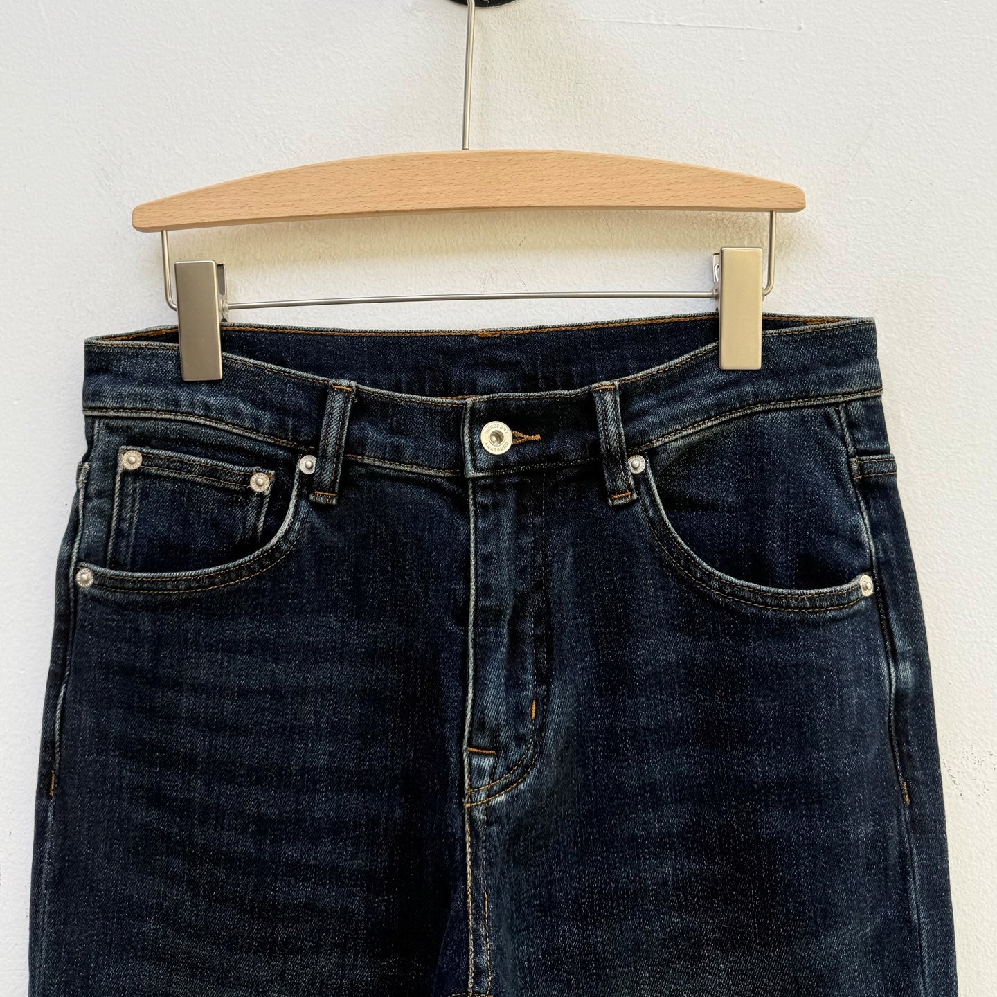 자수 5포켓 청바지 (5-pocket jeans)