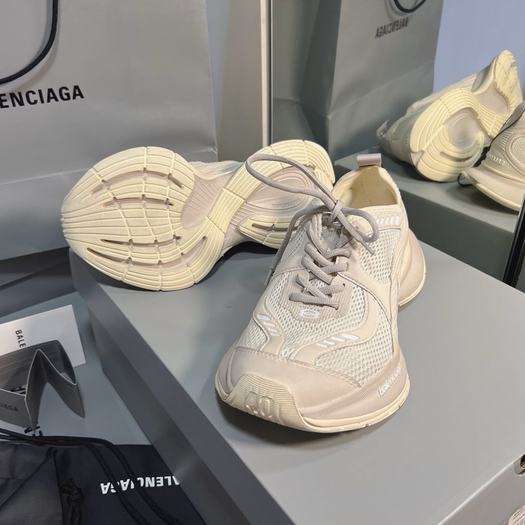 서킷스니커즈 (Circuit Sneakers)
