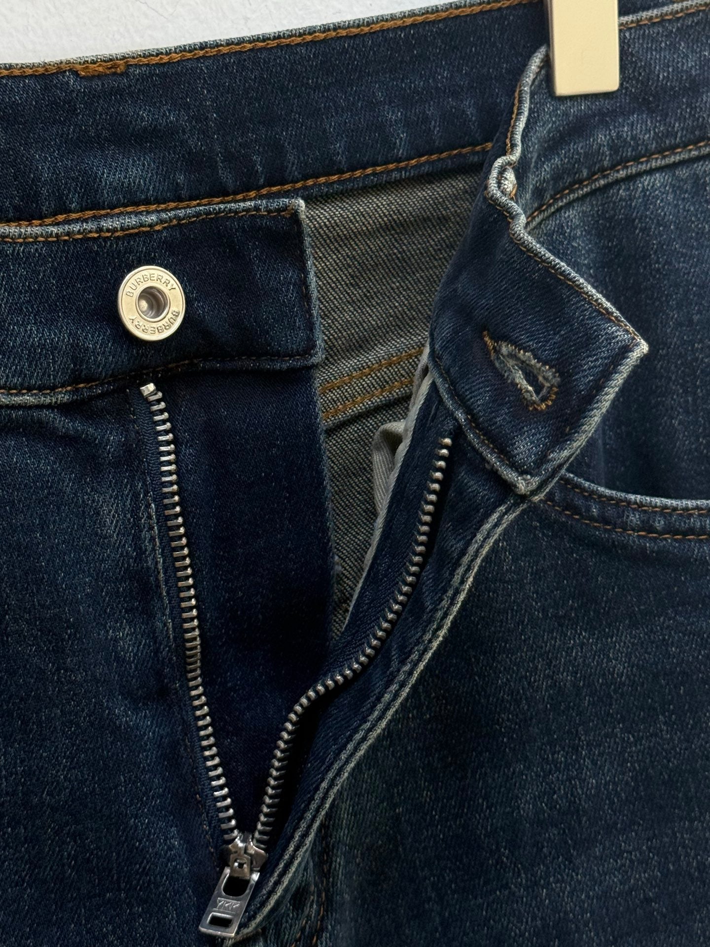 자수 5포켓 청바지 (5-pocket jeans)