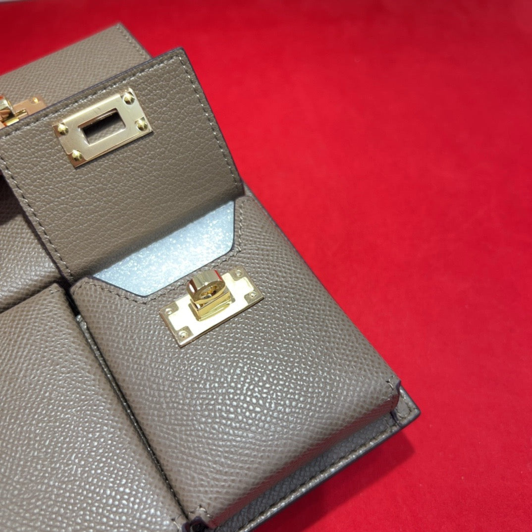 켈리 클러치백 (Kelly Clutch Bag)