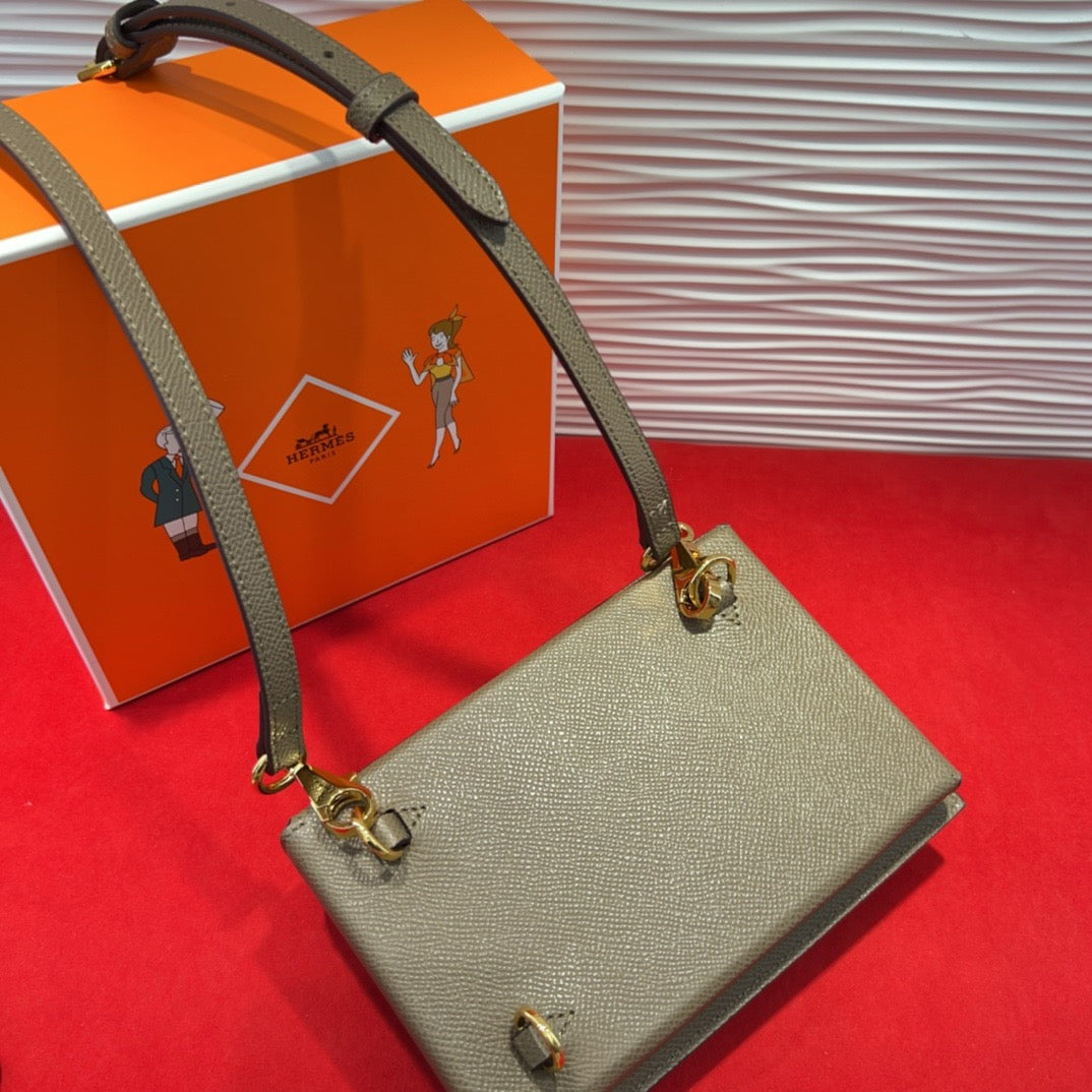 켈리 클러치백 (Kelly Clutch Bag)