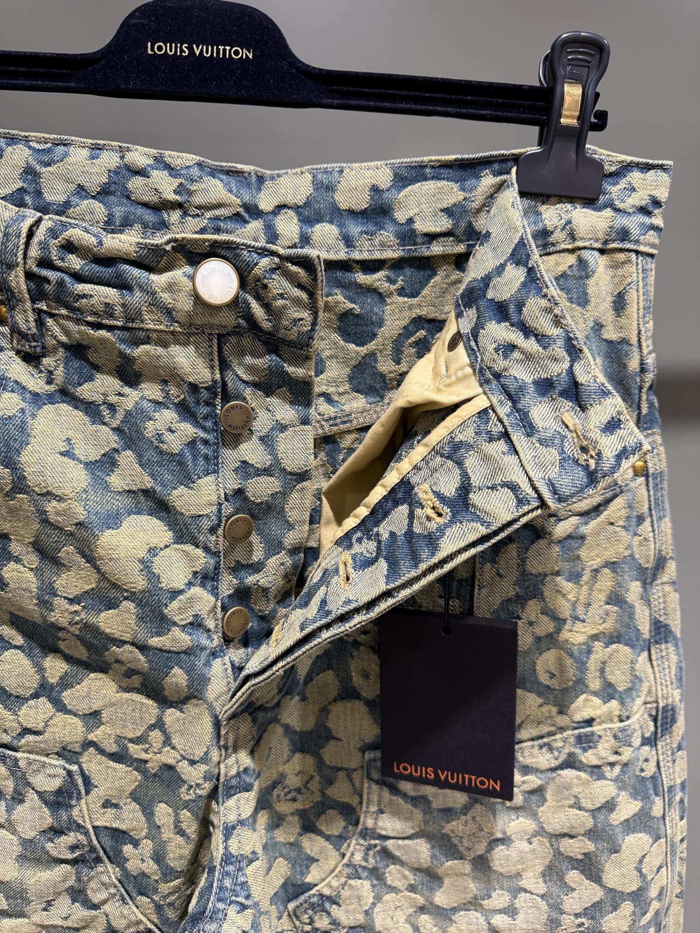 퍼렐 청바지 (pharrell jeans)