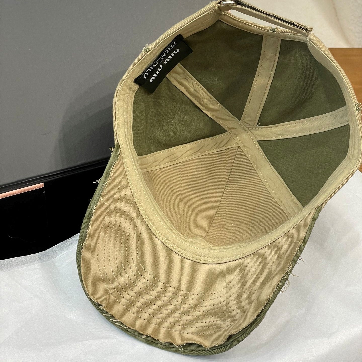스티칭 볼캡 (Stitching ball cap)