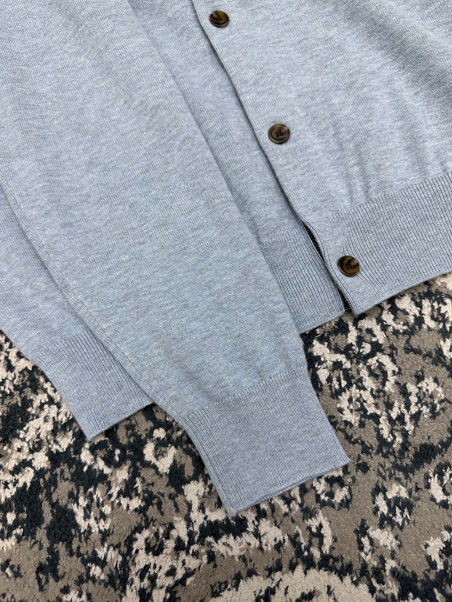 모노크롬 룩 (Monochrome look)