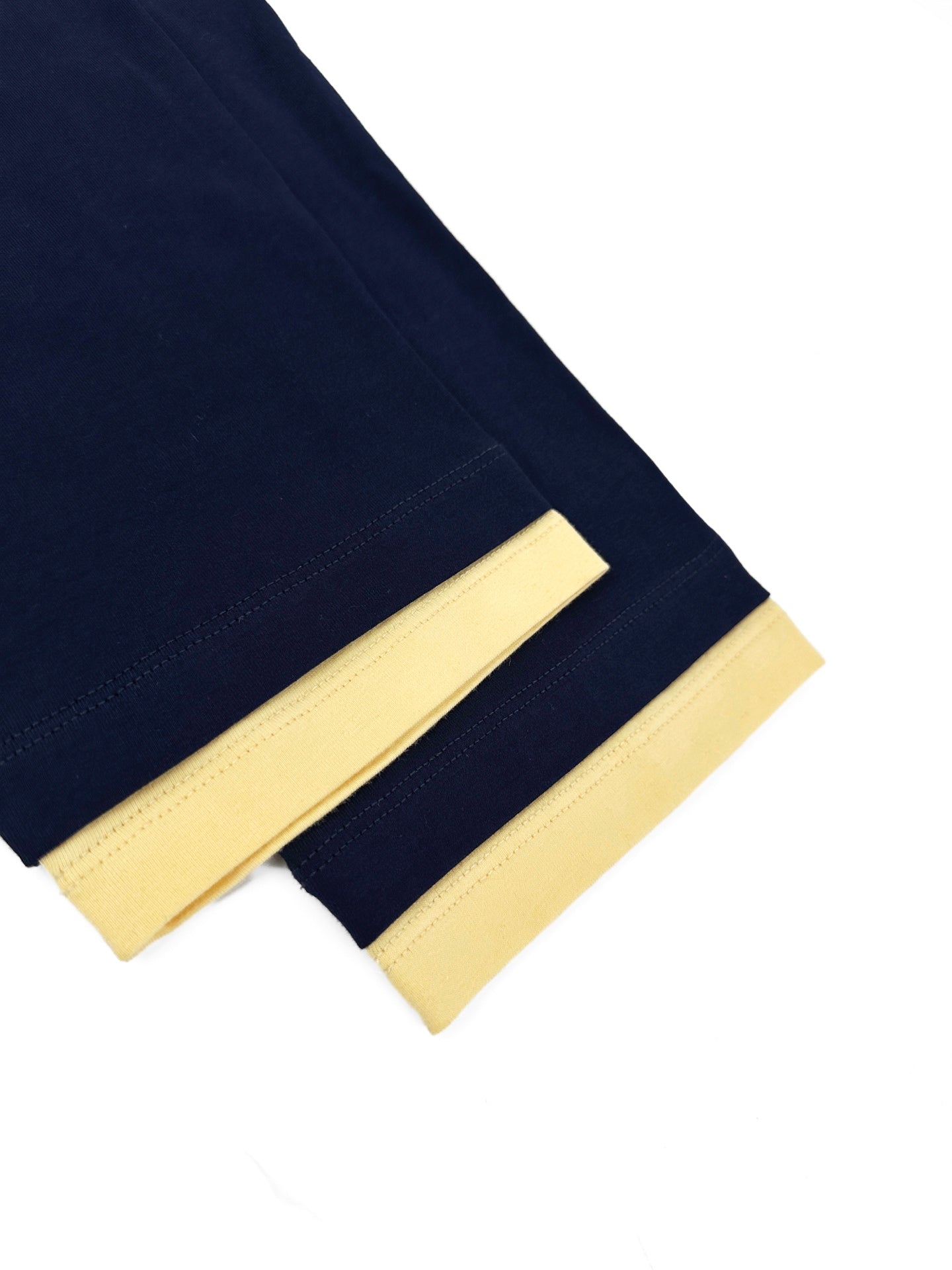 헨리넥 티셔츠 (Henley T-shirt)