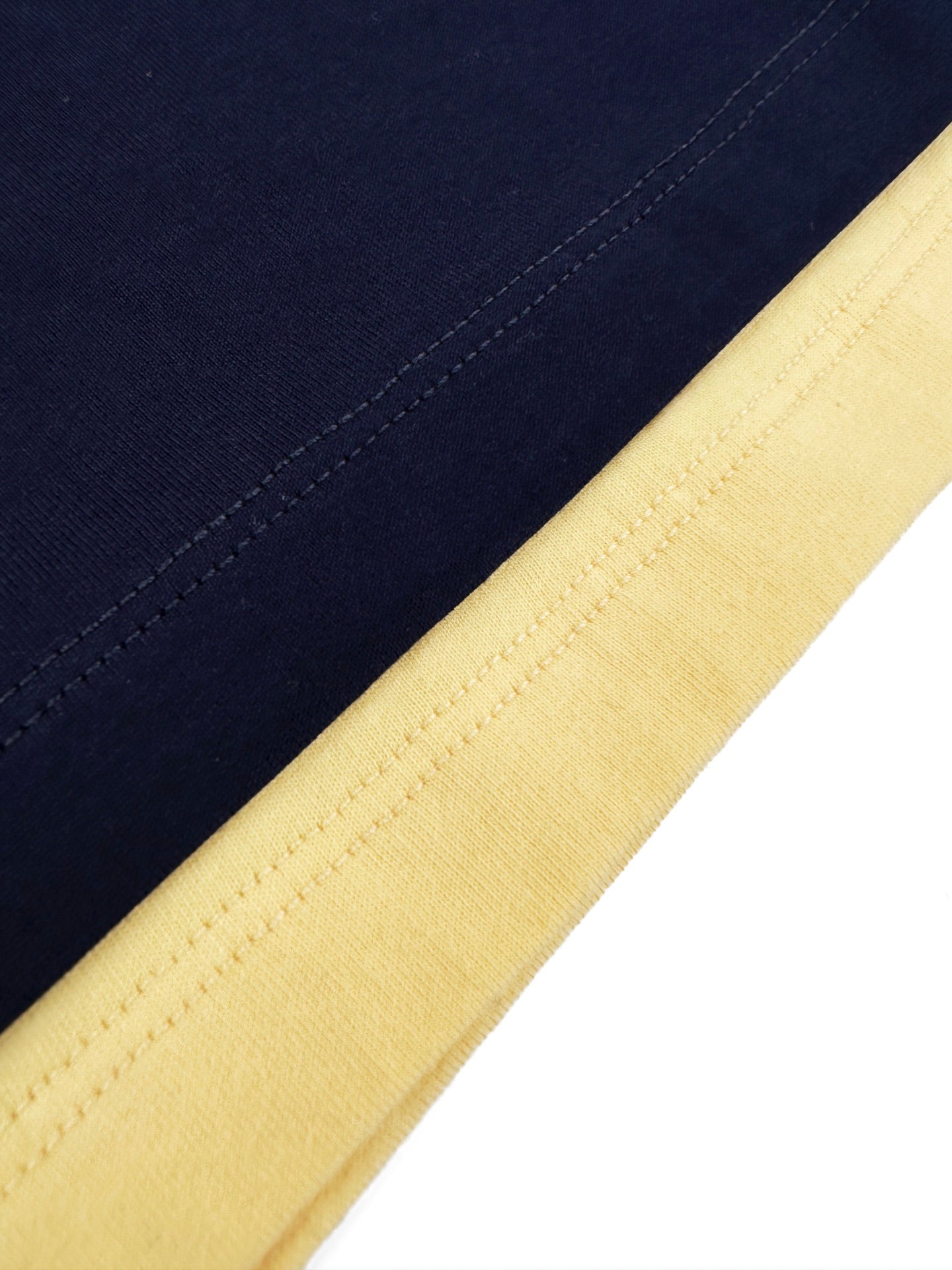 헨리넥 티셔츠 (Henley T-shirt)