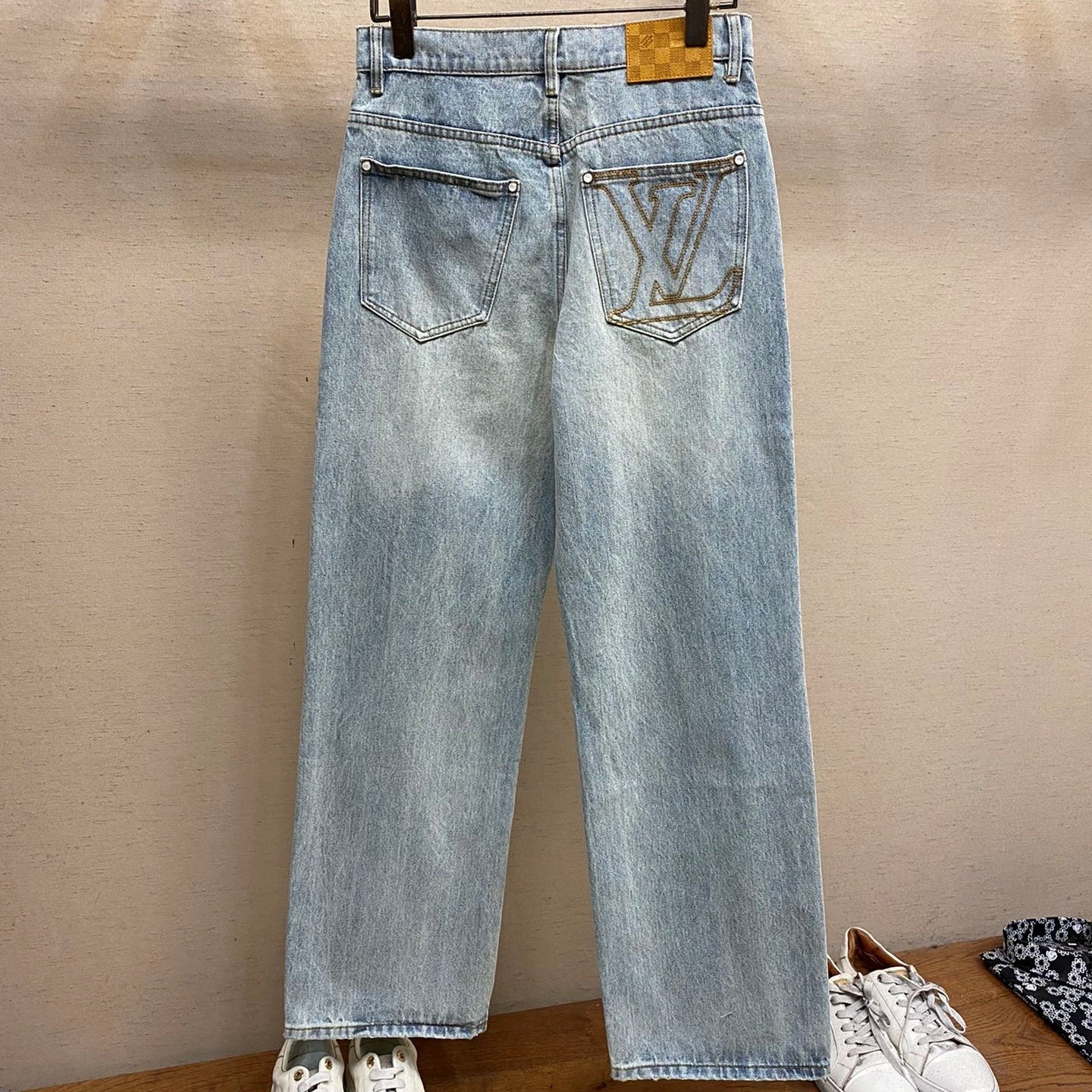 와이드 레그 청바지 (wide leg jeans)