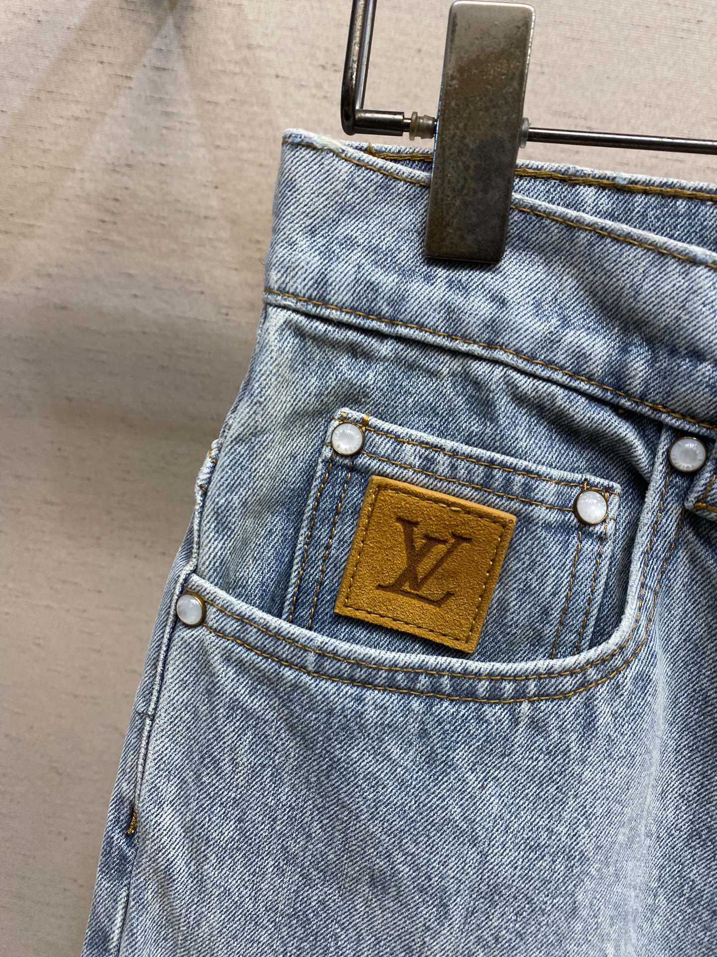 와이드 레그 청바지 (wide leg jeans)