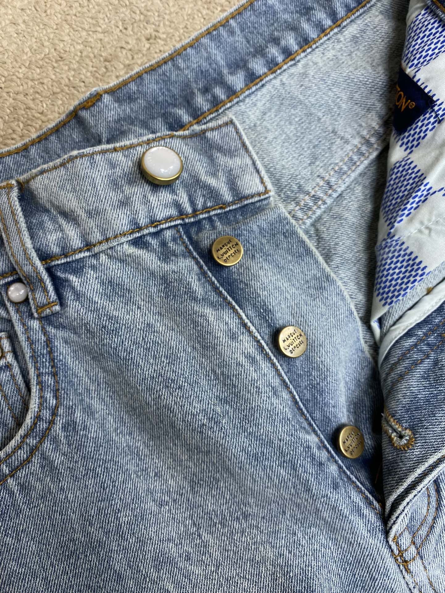 와이드 레그 청바지 (wide leg jeans)