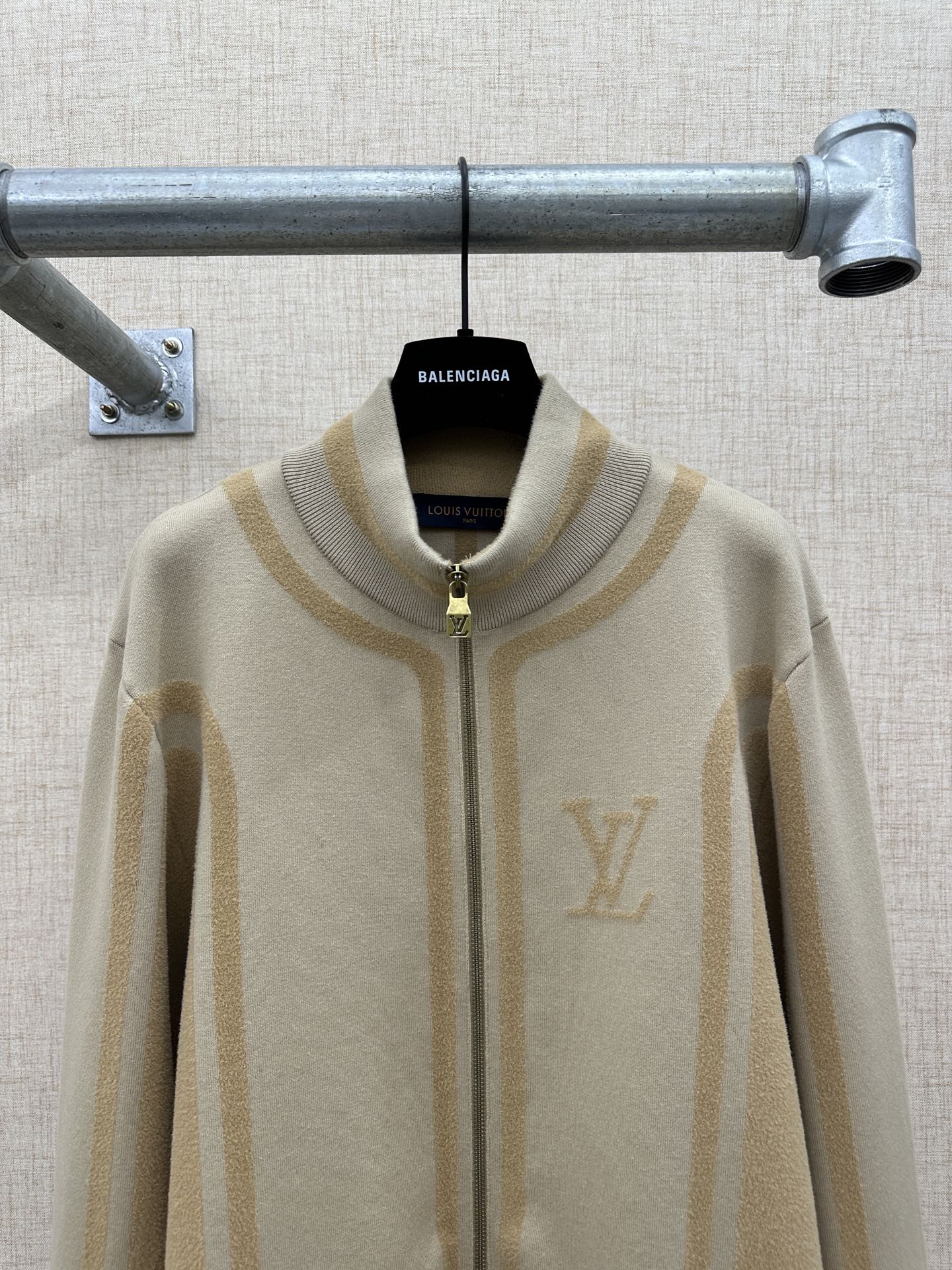 인타르시스 니트집업 (Intarsis knit zip-up)