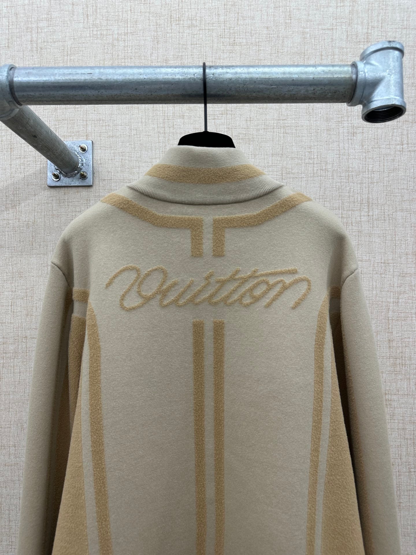 인타르시스 니트집업 (Intarsis knit zip-up)