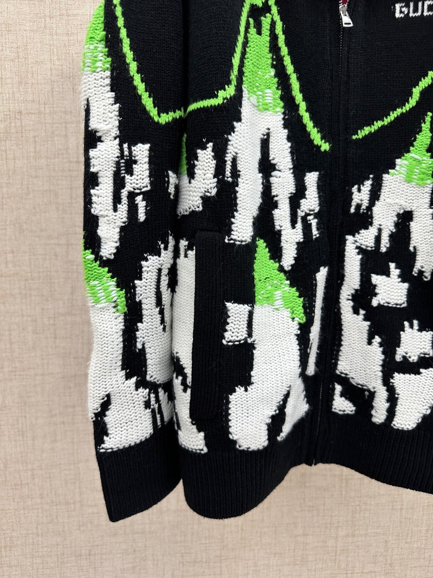 자카드 니트집업 (Jacquard knit zip-up)