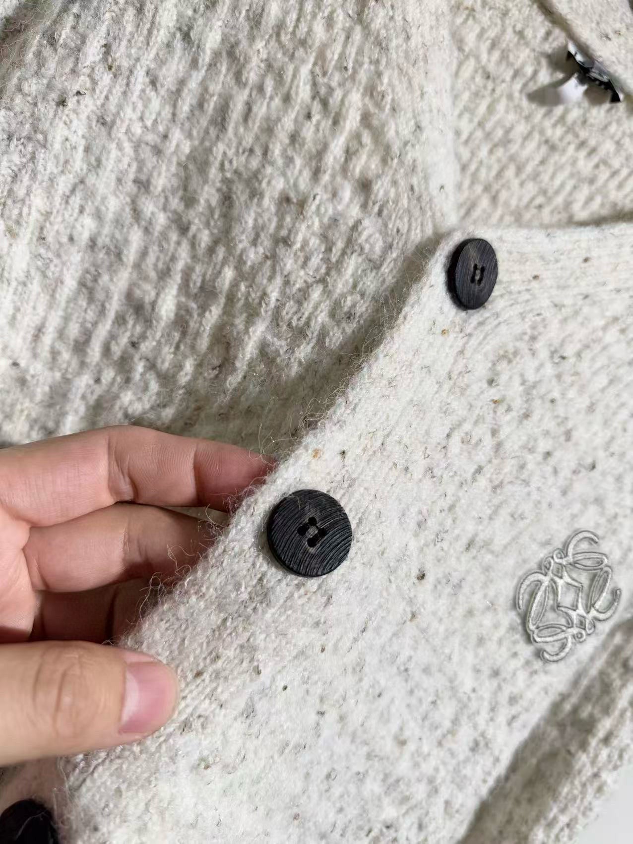 직조 니트가디건 (Woven knit cardigan)