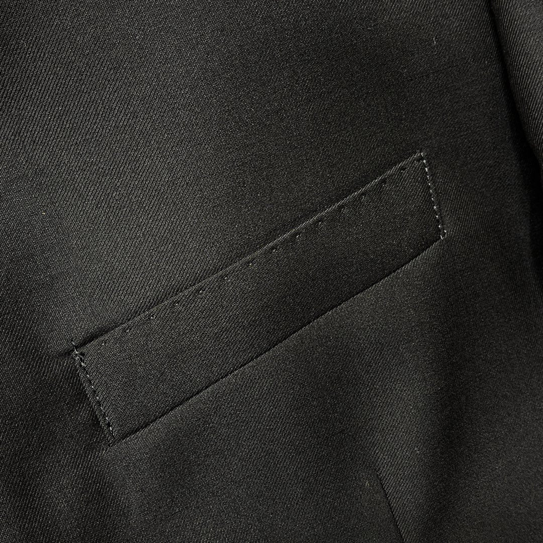 J483129 멀베리 울 수트