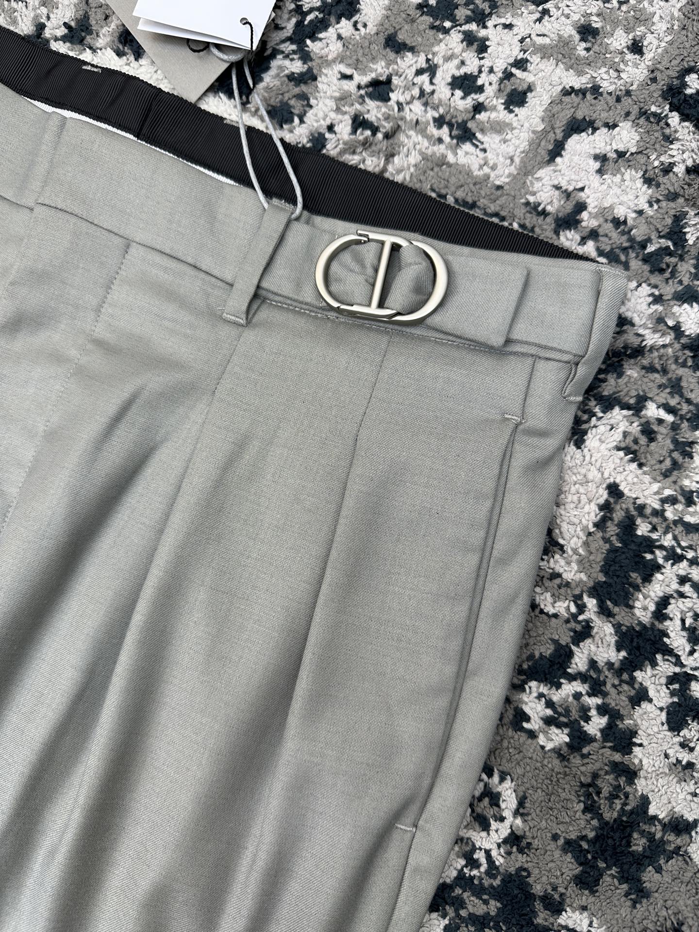 스탠드 칼라 셋업 (Stand-collar co-ord set)