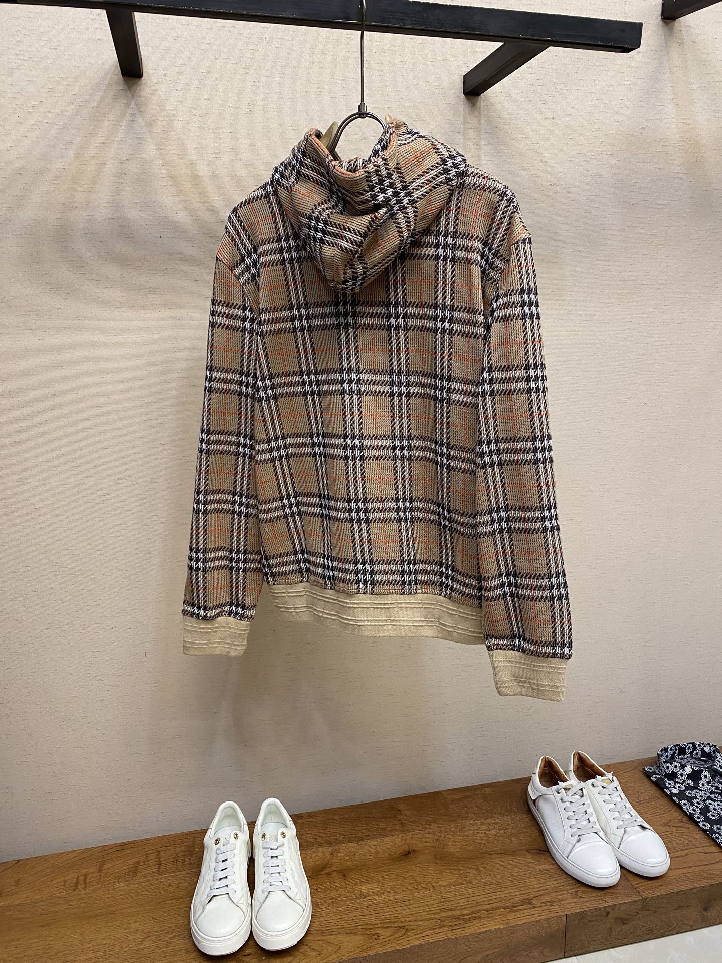 블렌드 집업가디건 (Blended zip-up cardigan)