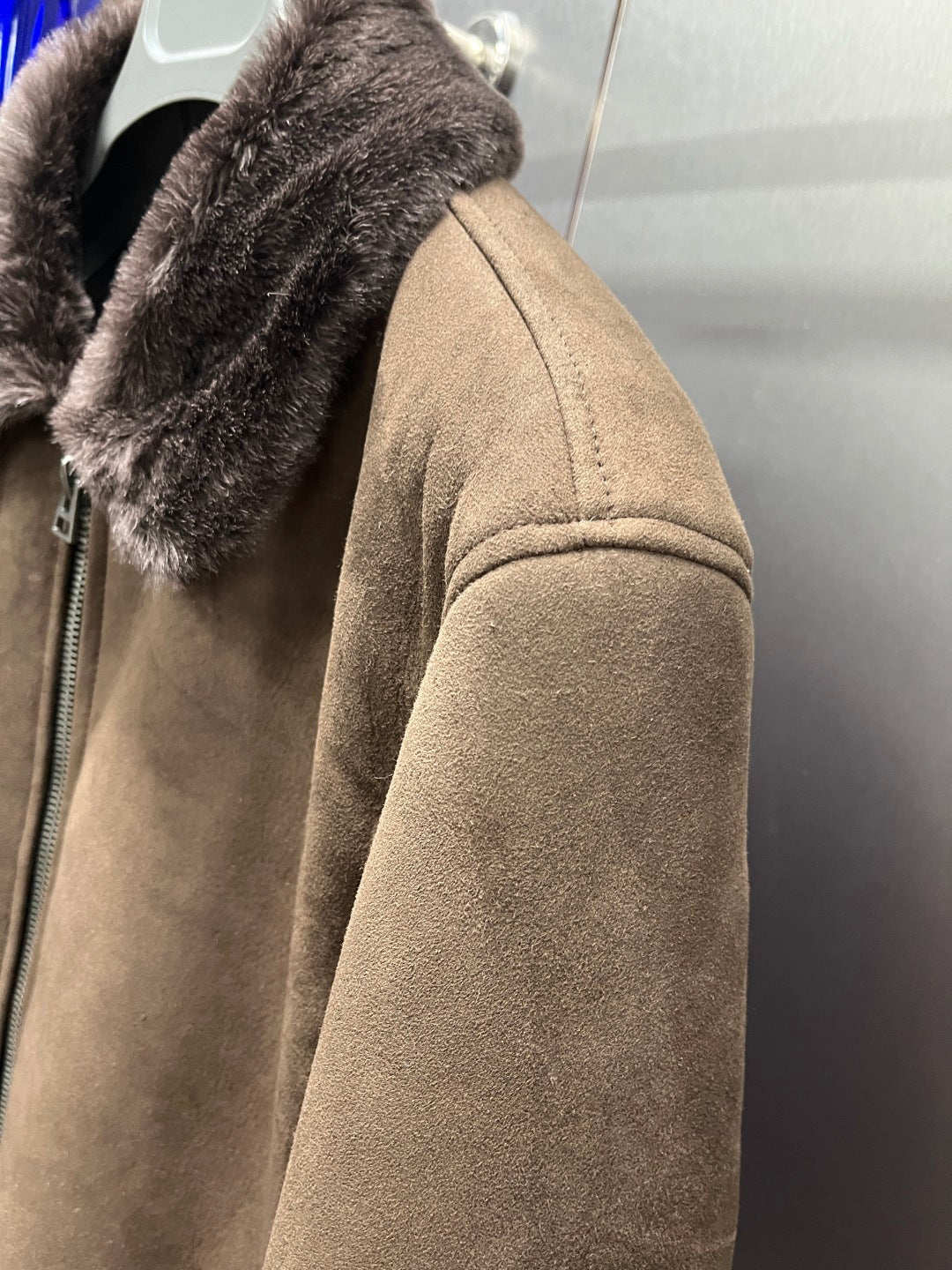 시어링 무스탕 (Shearling Mustang)
