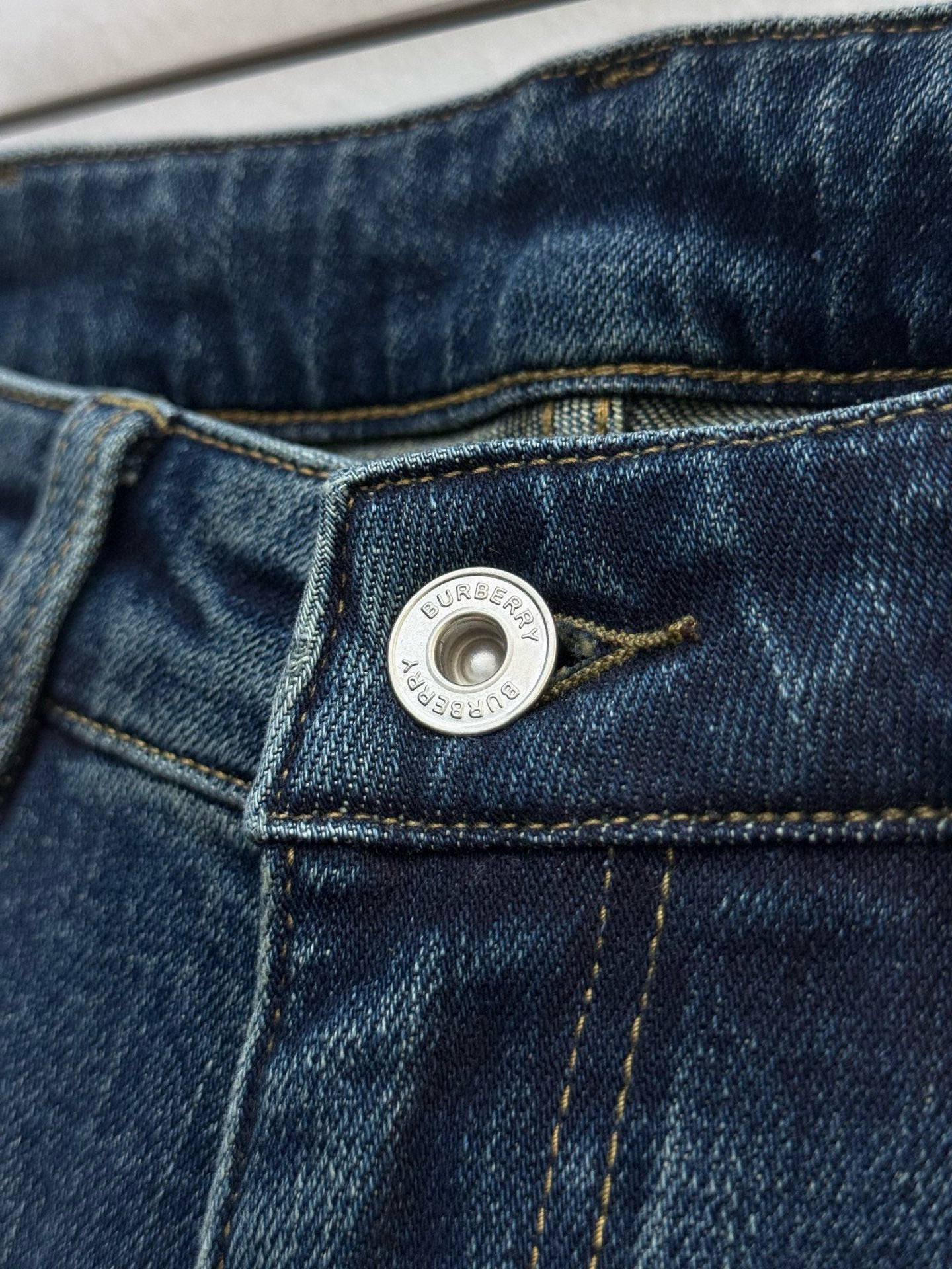 자수 5포켓 청바지 (5-pocket jeans)