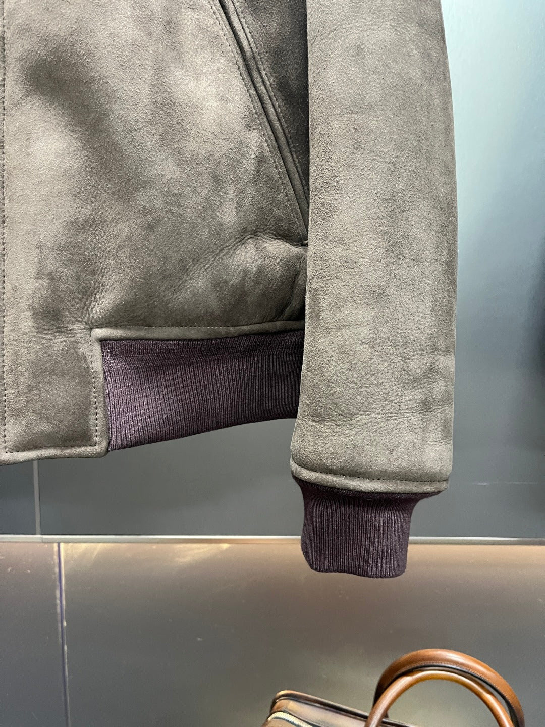 시어링 무스탕 (Shearling Mustang)