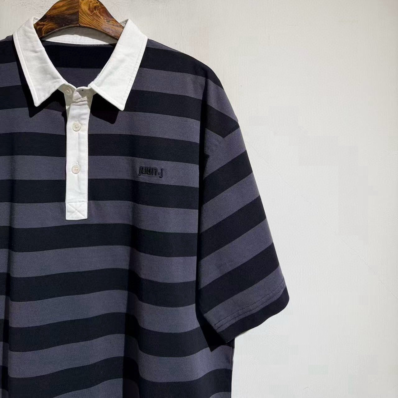 폴로 반팔티셔츠 (Striped Polo Shirt)