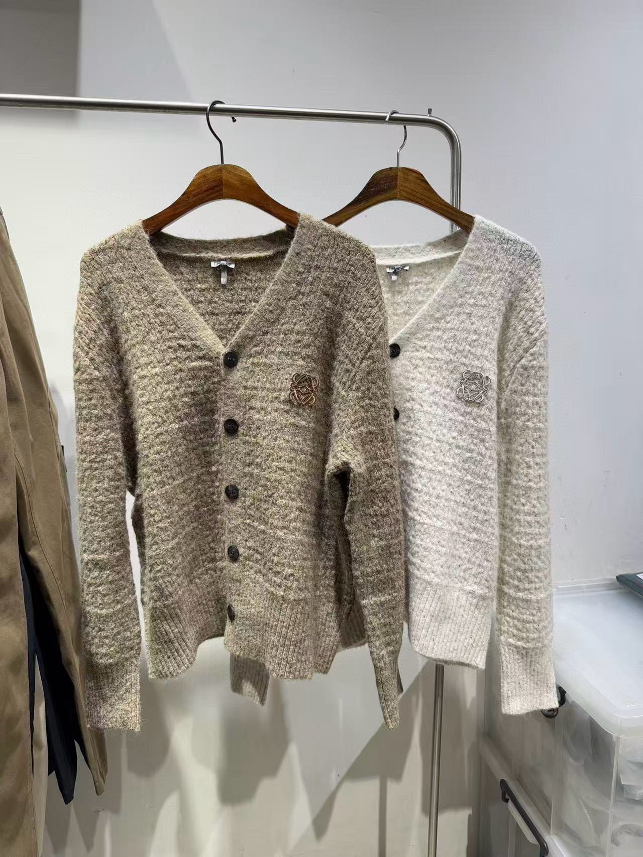 직조 니트가디건 (Woven knit cardigan)
