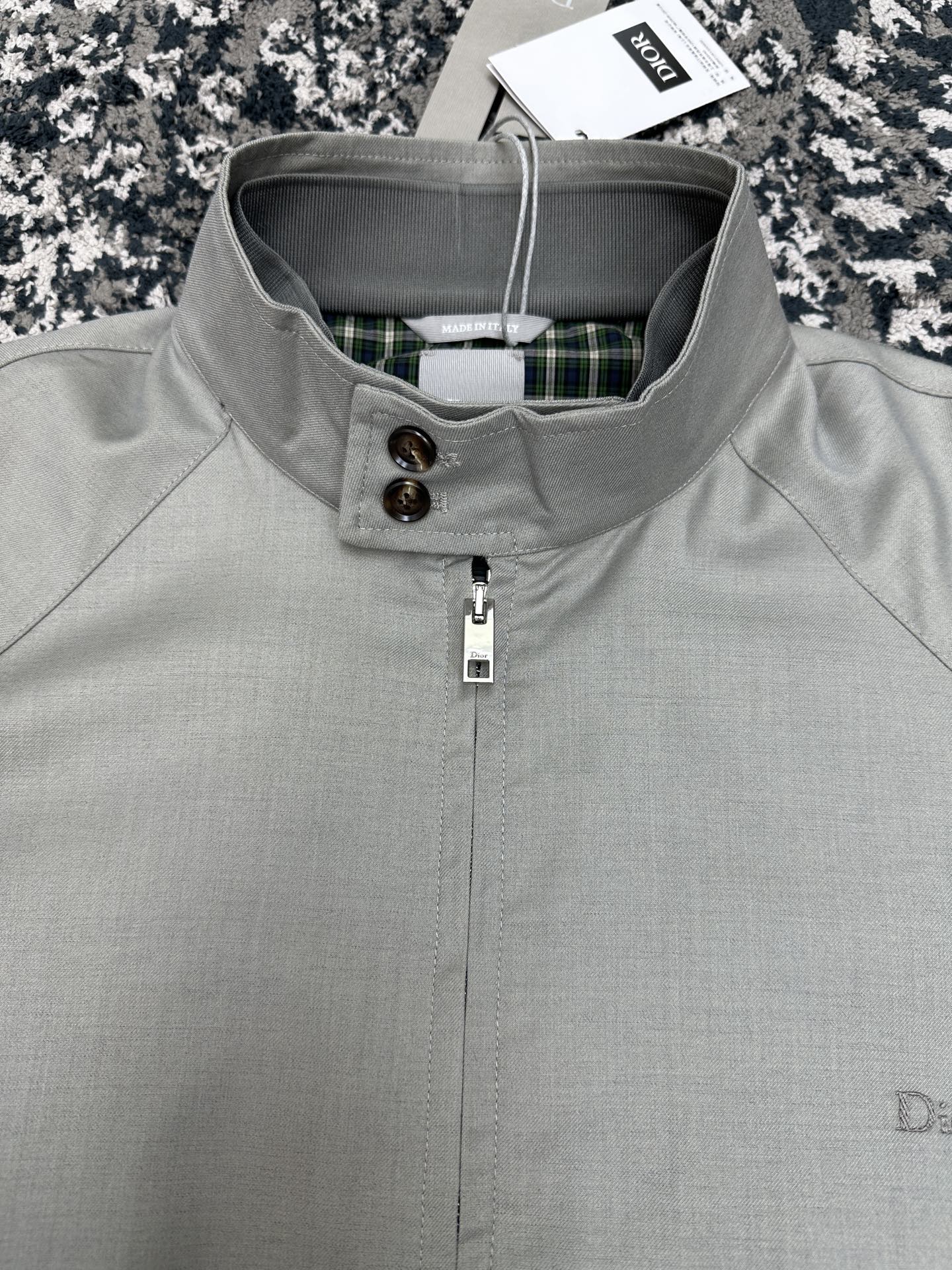 스탠드 칼라 셋업 (Stand-collar co-ord set)