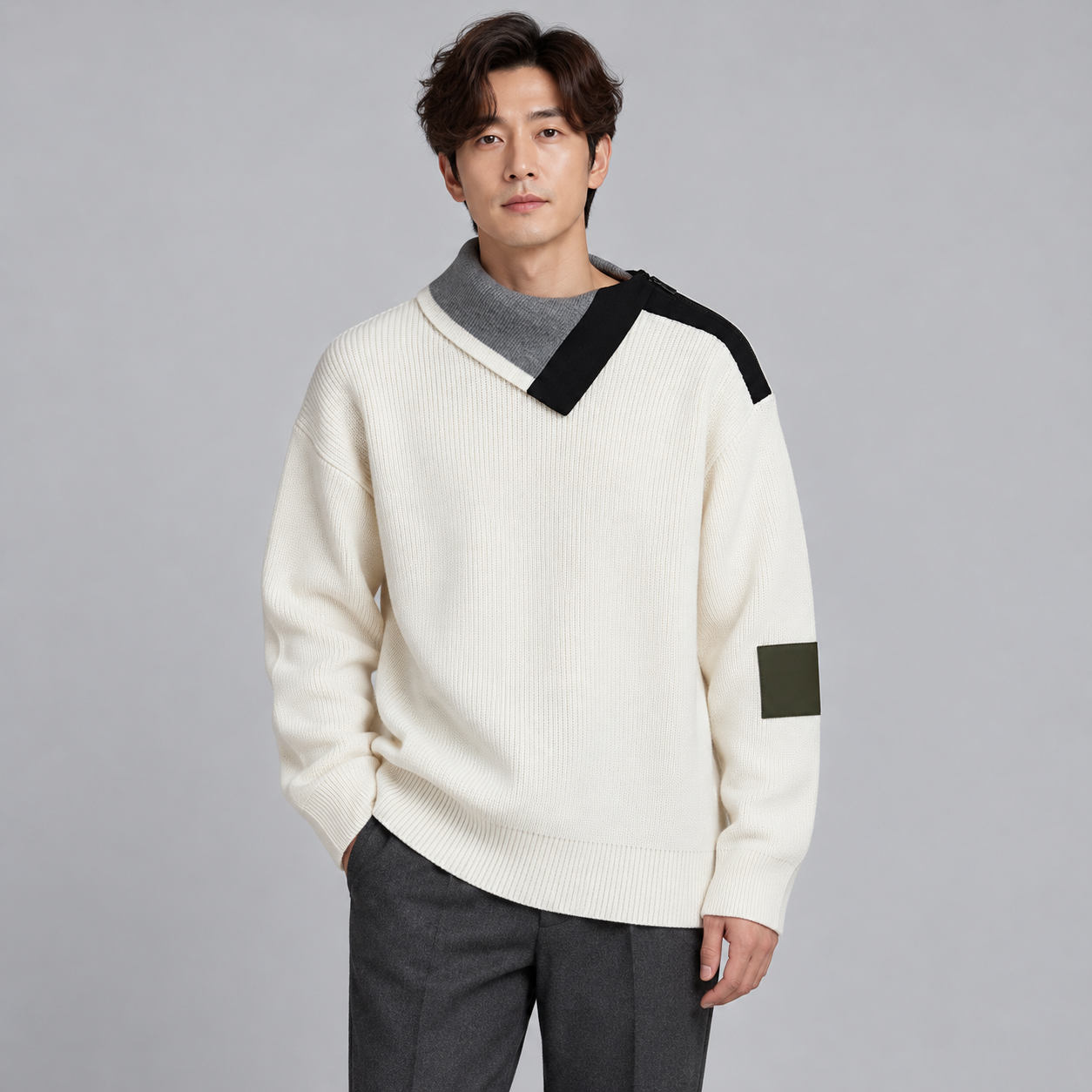 비대칭 집업 스웨터 (Asymmetrical Zip-Up Sweater)