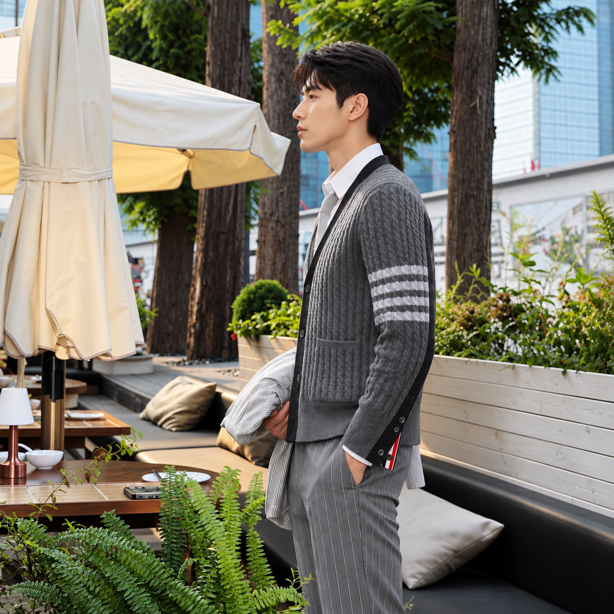 케이블 스티치 가디건 (Color-block knit cardigan)