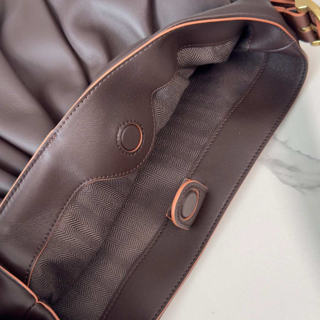 드레이프 토트백 (Drape Tote Bag)