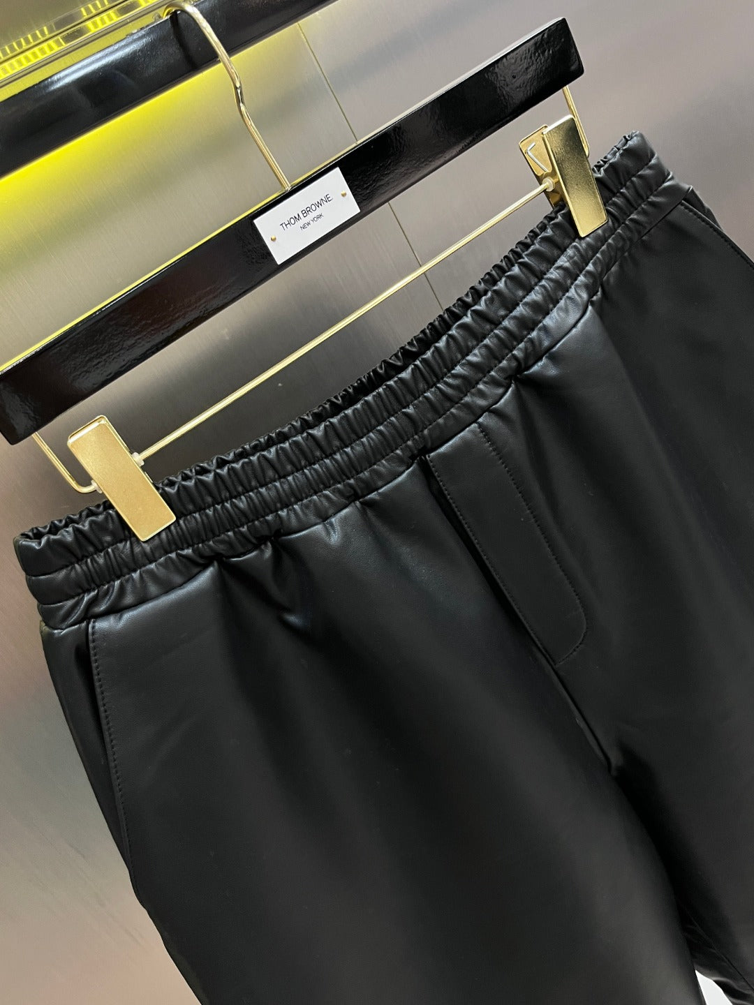 양가죽 셋업 (Sheepskin set-up)