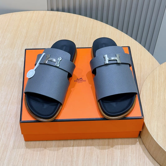 H버클 샌들 (H buckle sandals)