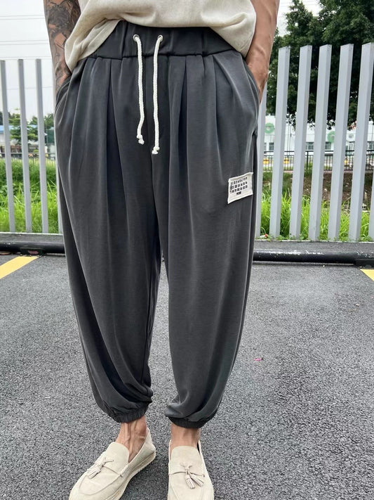 커프 팬츠 (cuffed pants)