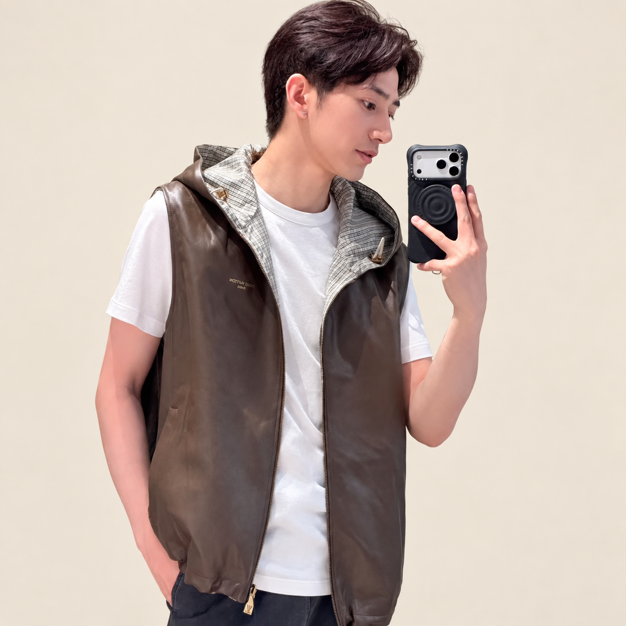 리버서블 후드 베스트 (Reversible Hooded Vest)