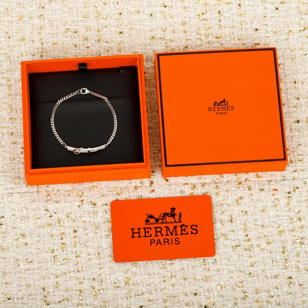 뱅글 팔찌 (bangle bracelet)