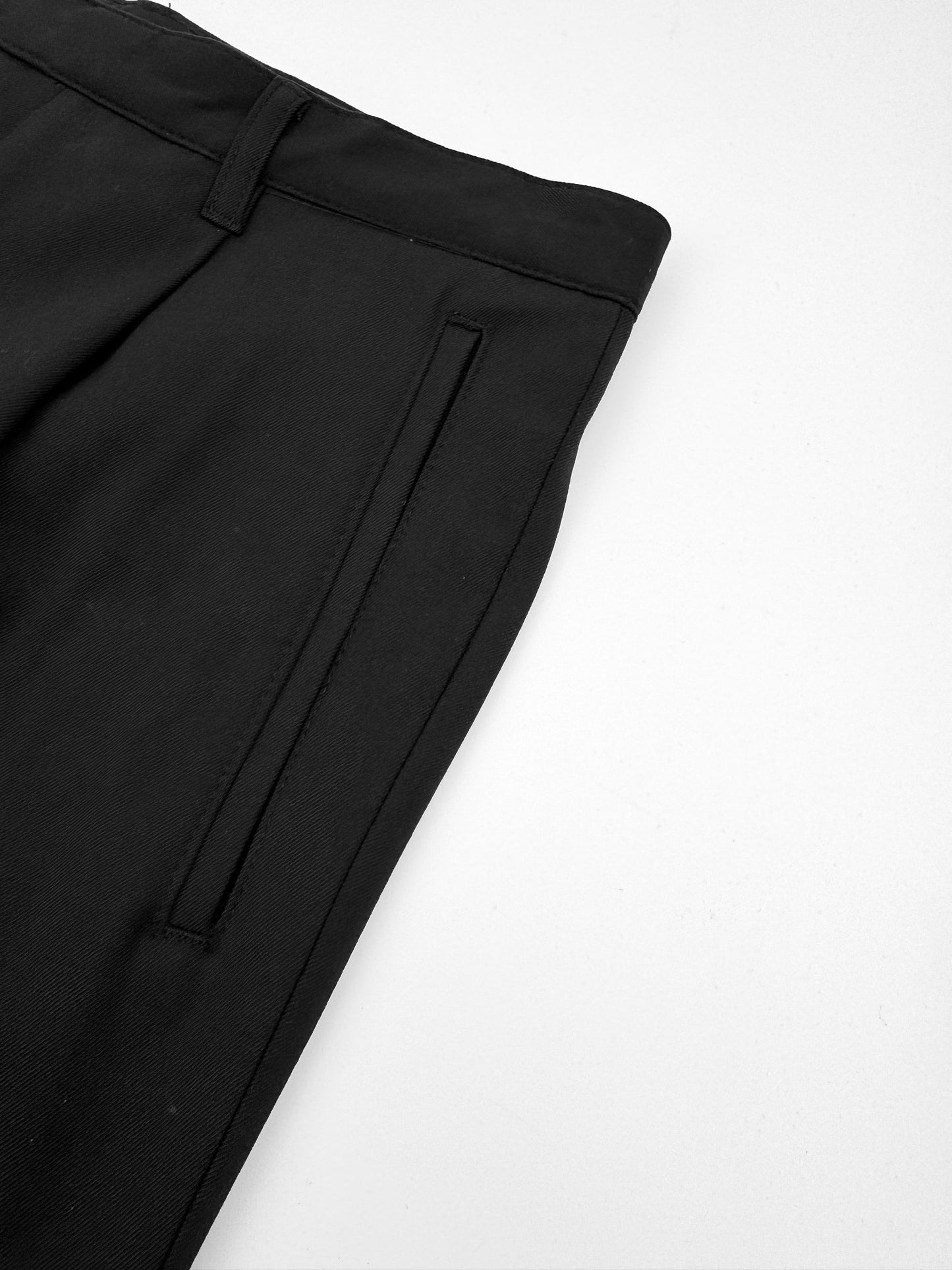 미니멀 슬랙스 (Minimal slacks)