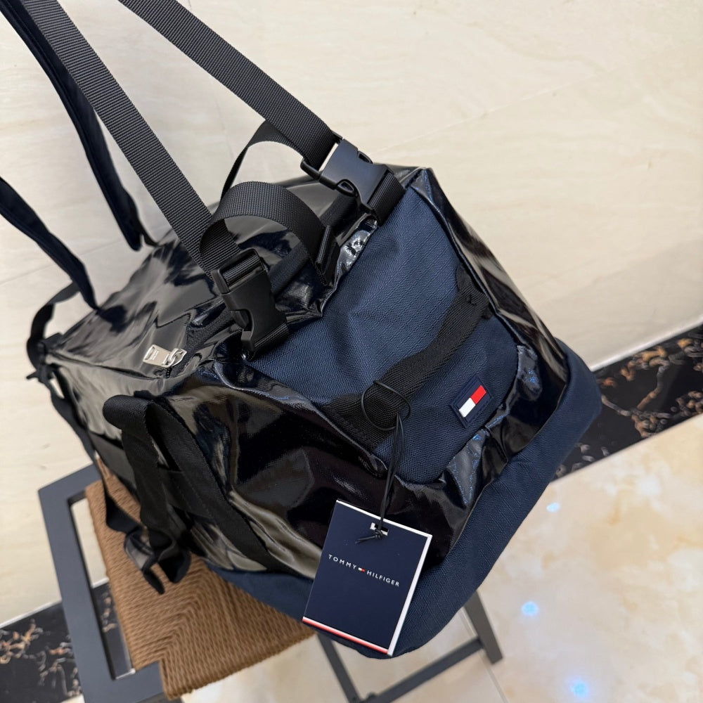 페이턴트 더플백 (Patent Duffle Bag)