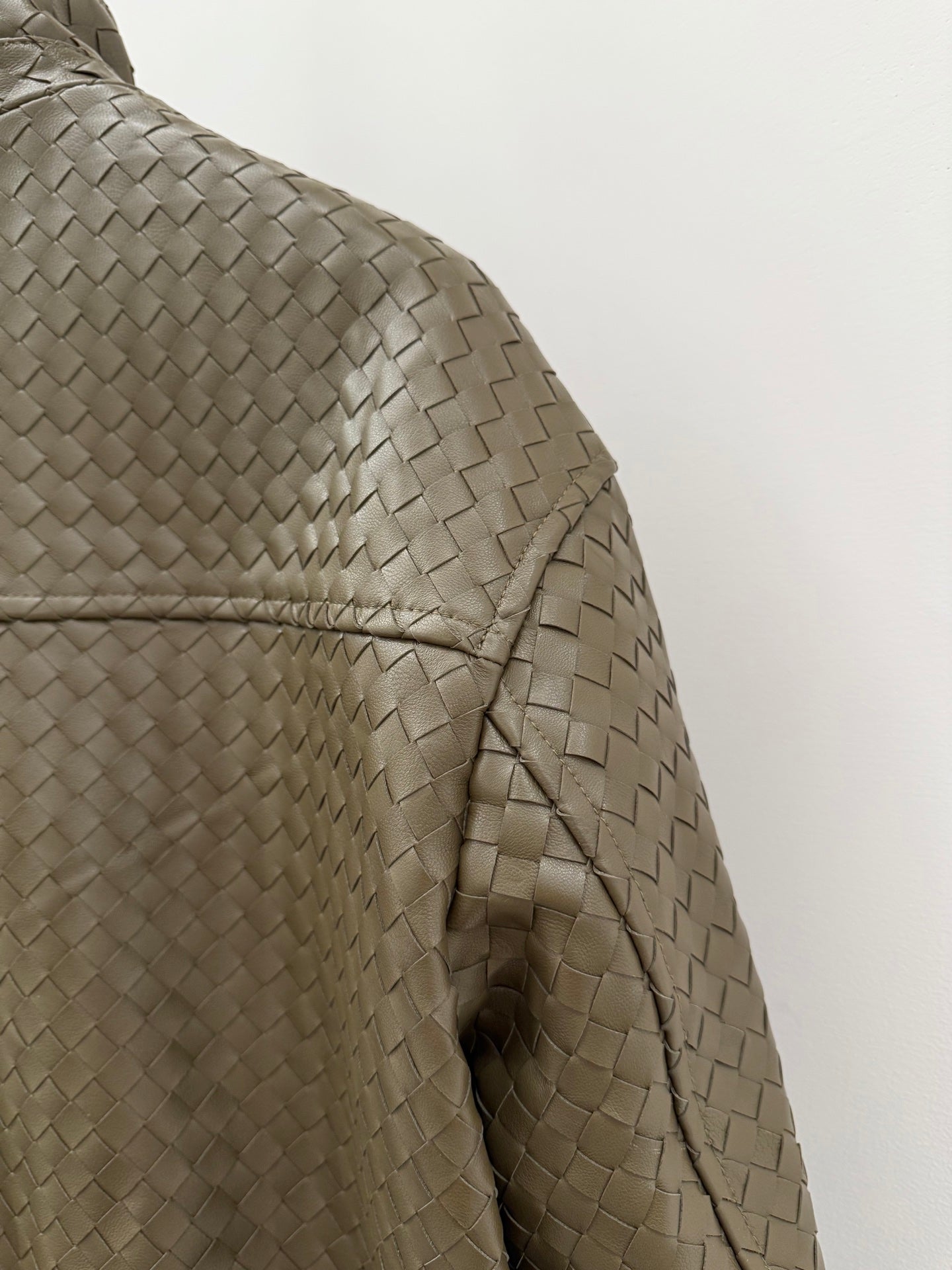 루즈 가죽자켓 (loose leather jacket)
