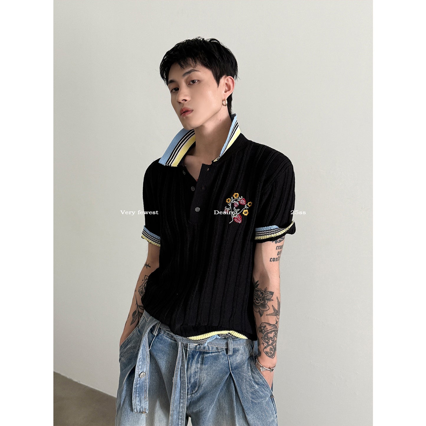 플라워 자수 폴로 셔츠
