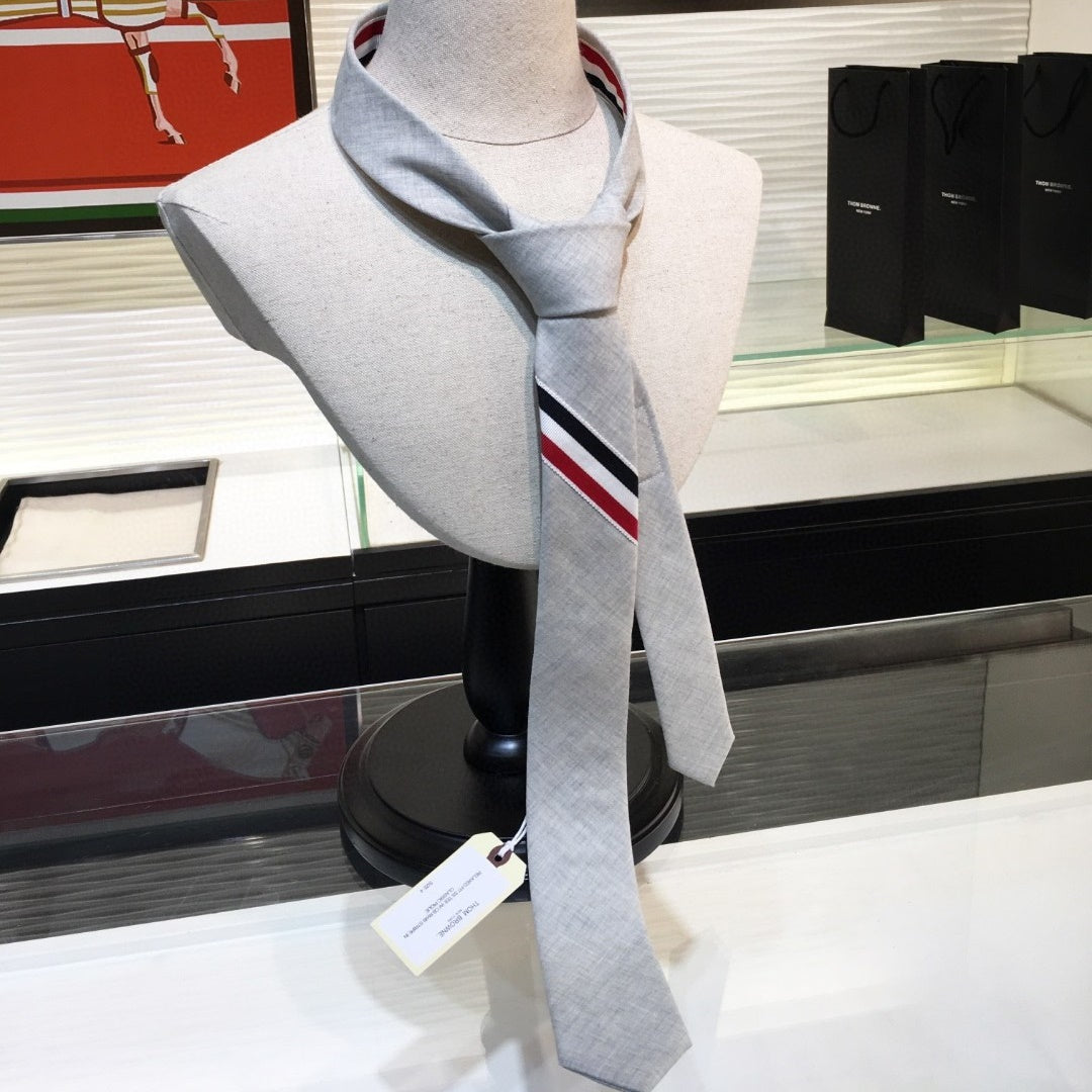 J260 360565 넥타이